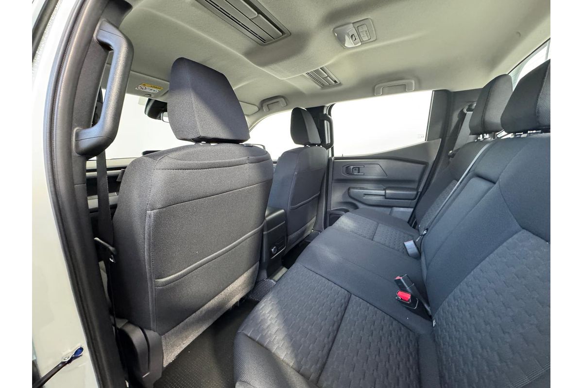 2026 Mitsubishi Triton GLX MV 4X4 image 18
