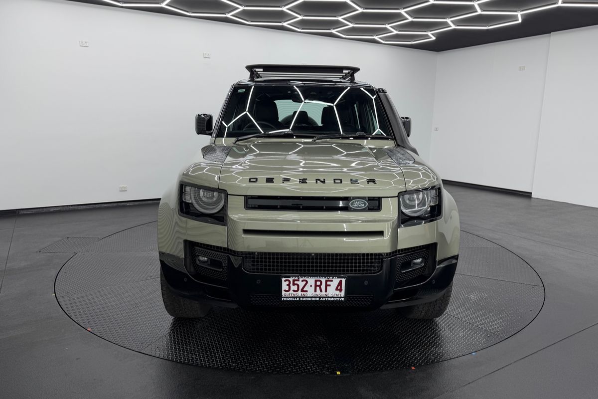 2024 Land Rover Defender 110 D300 X-Dynamic HSE L663