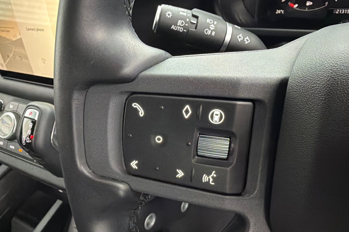 2024 Land Rover Defender 110 D300 X-Dynamic HSE L663