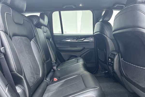 2022 Jeep Grand Cherokee Night Eagle WL thumb-11