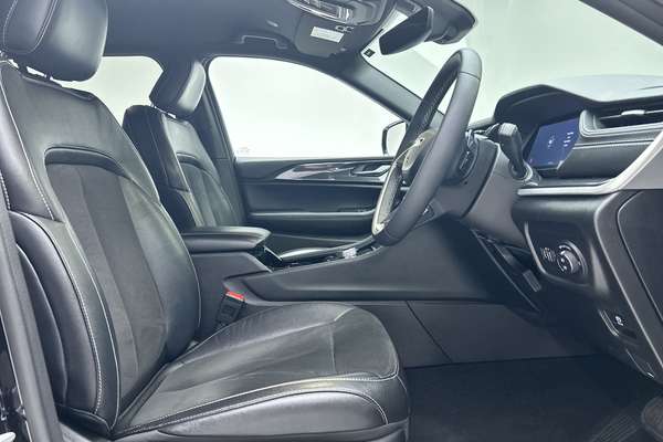 2022 Jeep Grand Cherokee Night Eagle WL thumb-12