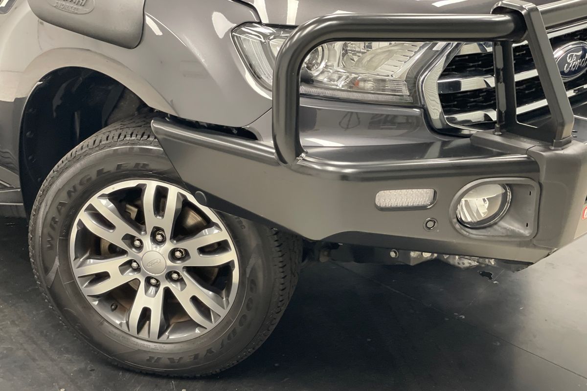 2019 Ford Everest