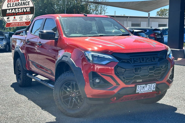 2025 Isuzu D-MAX BLADE 4X4