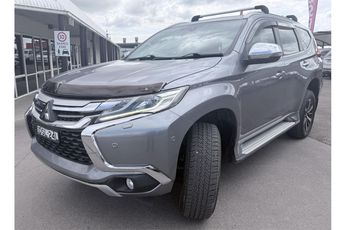 2017 Mitsubishi Pajero Sport EXCEED (4x4) 7 SEAT MY16