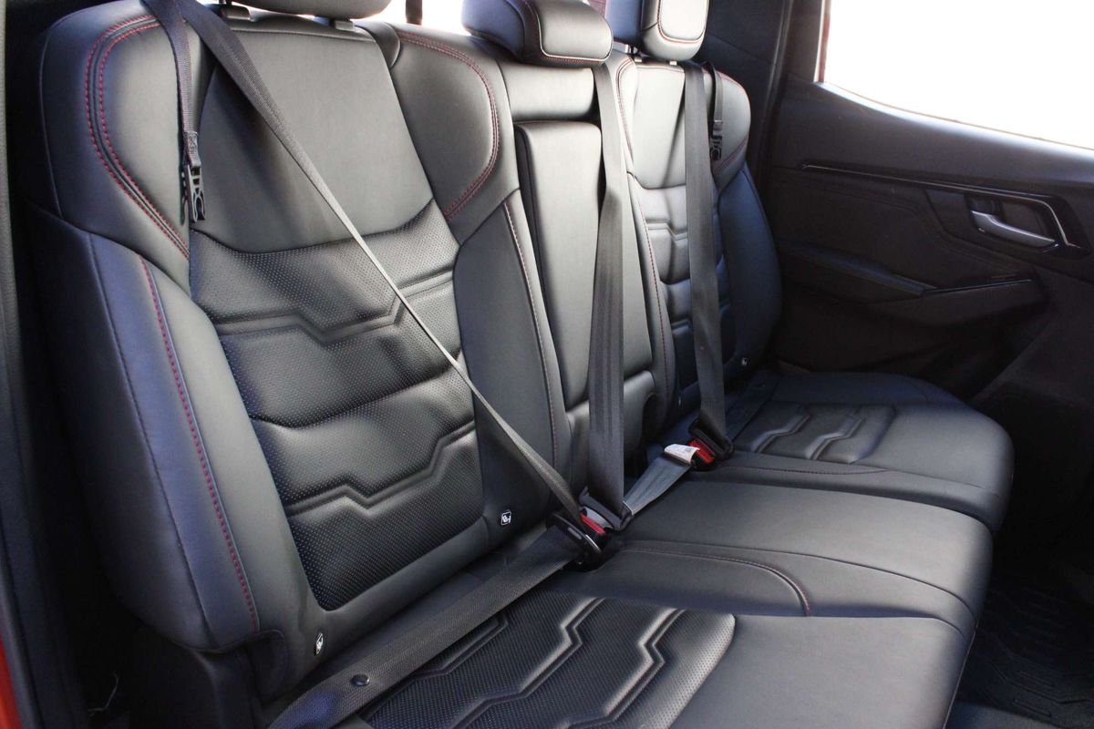 2023 Isuzu D-MAX X-TERRAIN 4X4