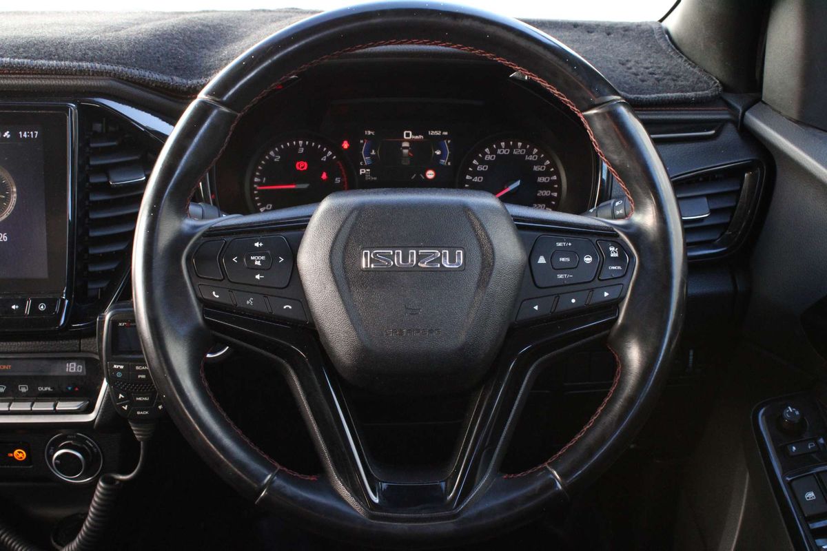 2023 Isuzu D-MAX X-TERRAIN 4X4