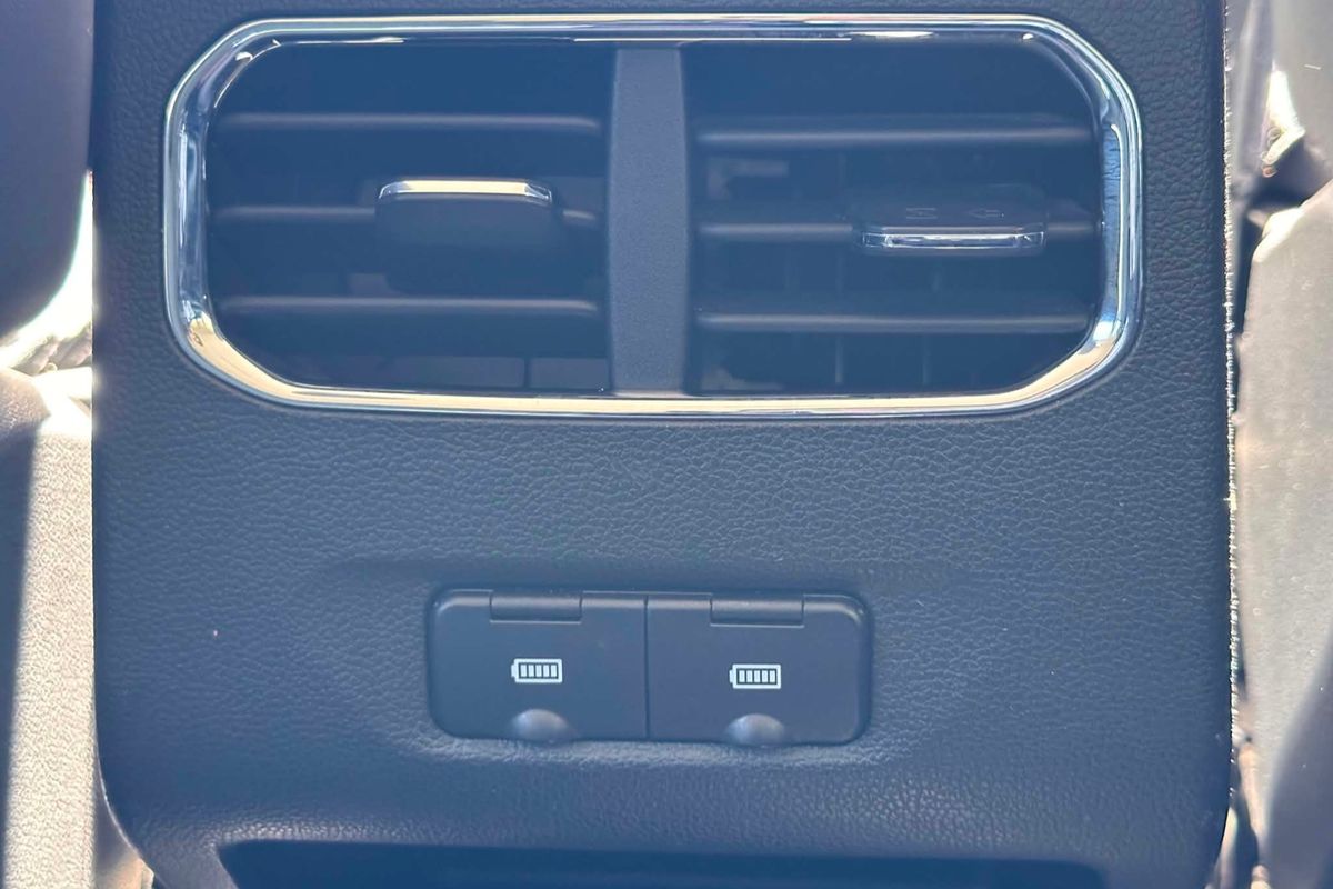 2023 GWM Haval Jolion Lux Hybrid A01 image 15