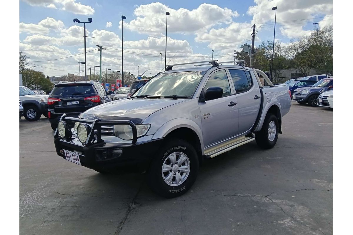 2010 Mitsubishi Triton GL-R MN 4X4