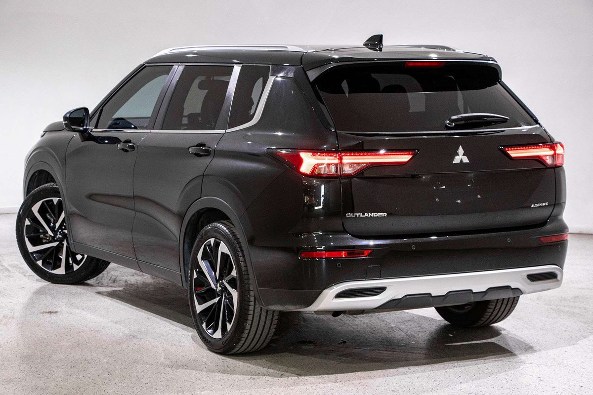 2023 Mitsubishi Outlander Aspire ZM