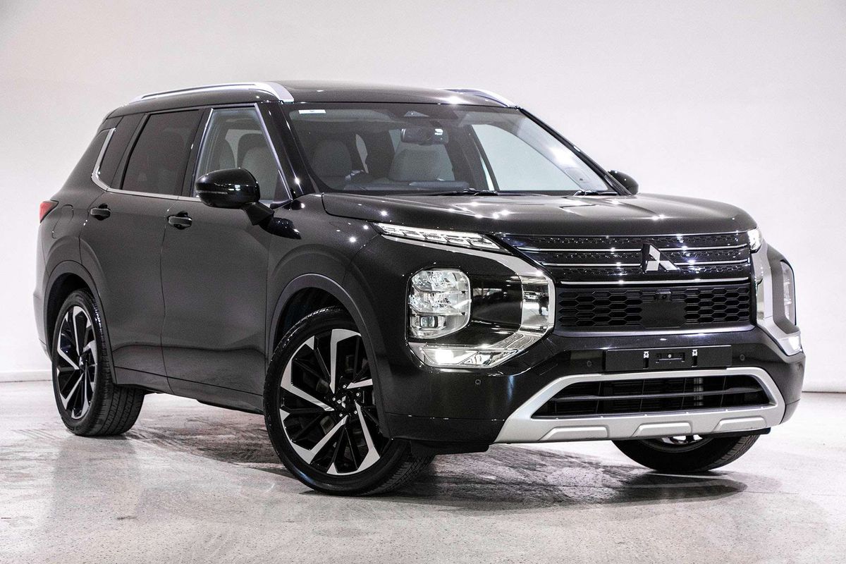 2022 Mitsubishi Outlander Exceed ZM