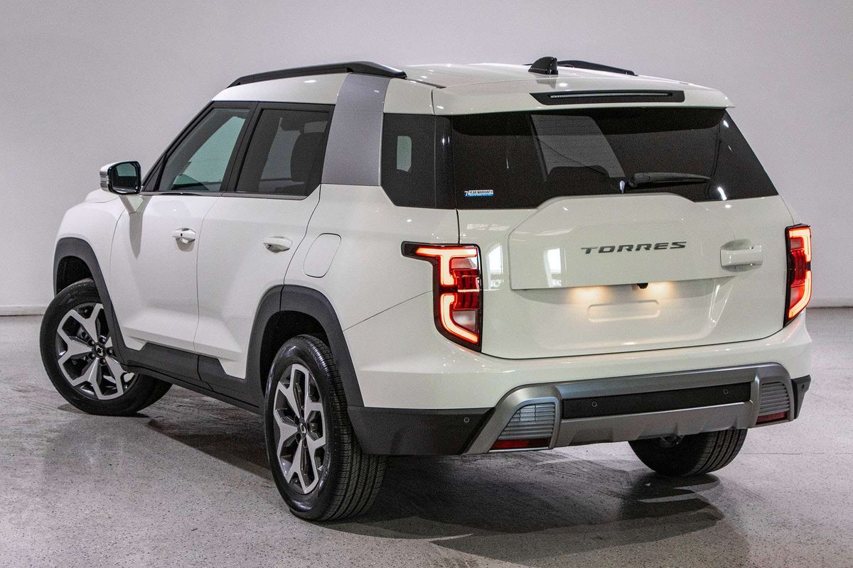 2024 KGM Torres Adventure J116