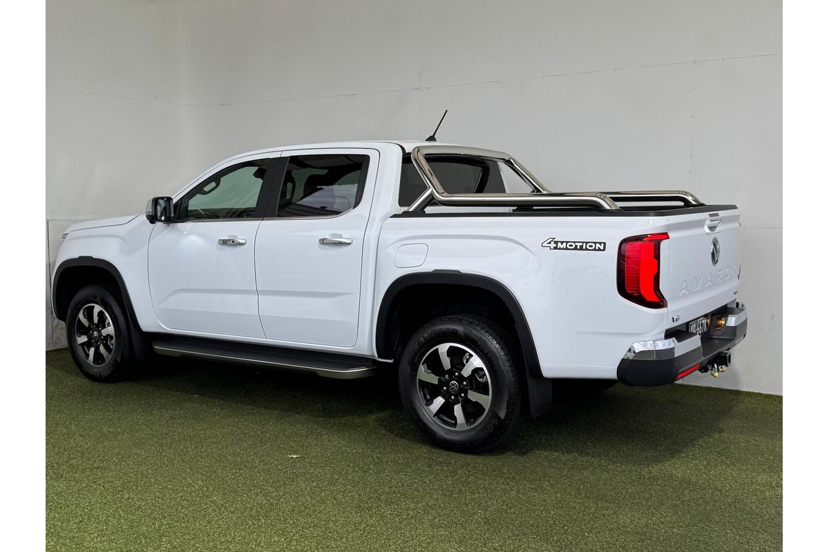2025 Volkswagen Amarok TDI600 Style NF 4X4 image 4