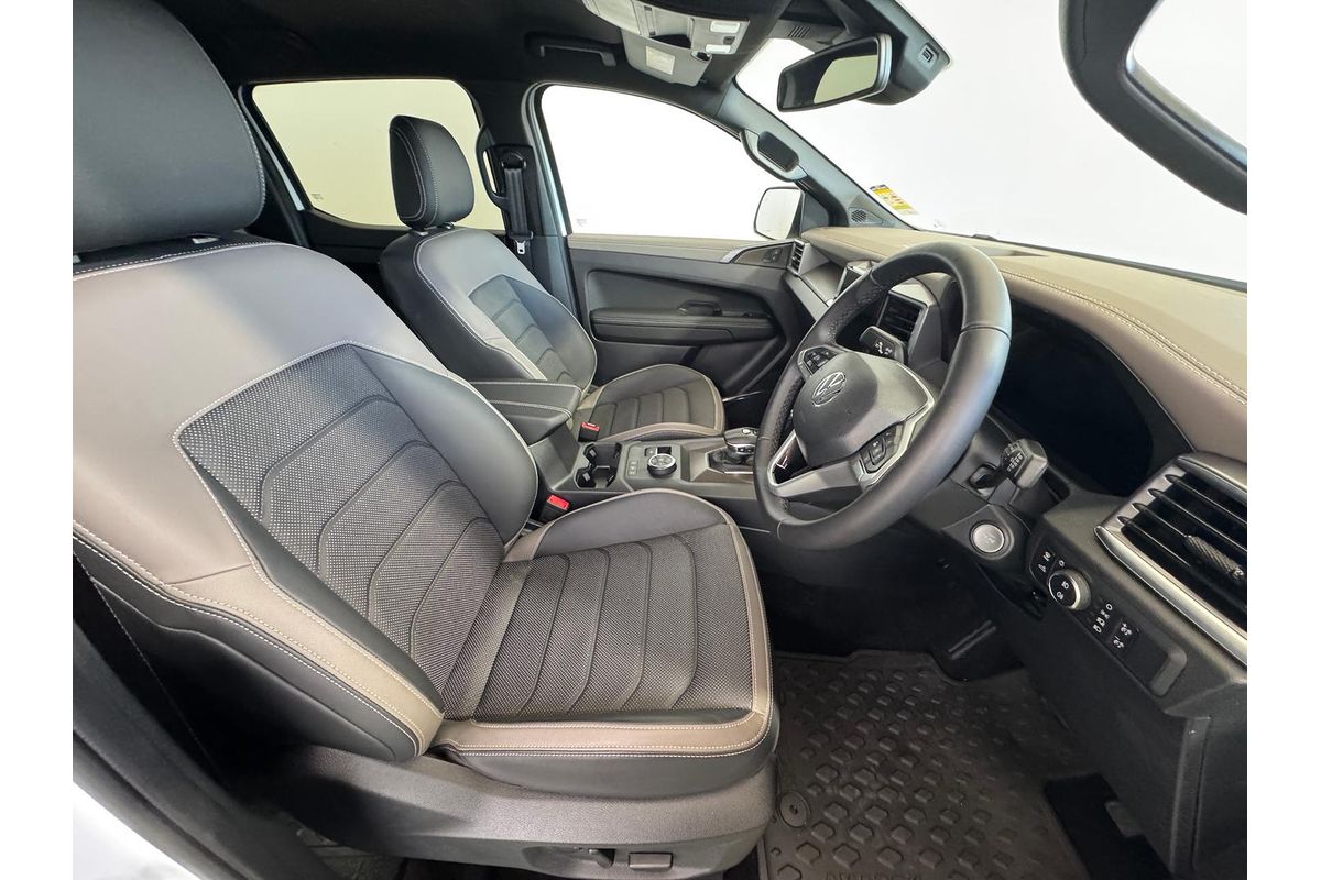 2025 Volkswagen Amarok TDI600 Style NF 4X4 image 12
