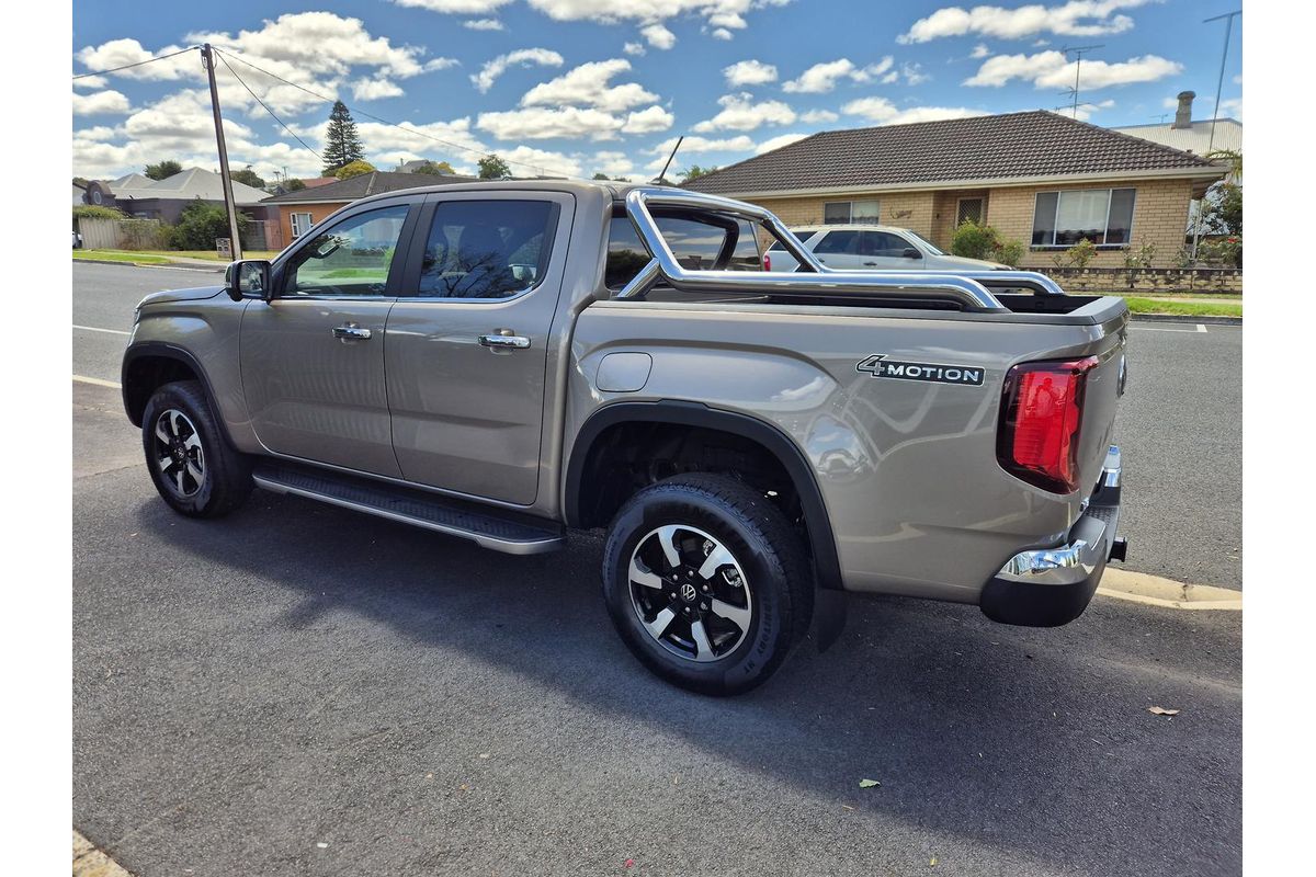 2025 Volkswagen Amarok TDI600 Style NF 4X4 image 8