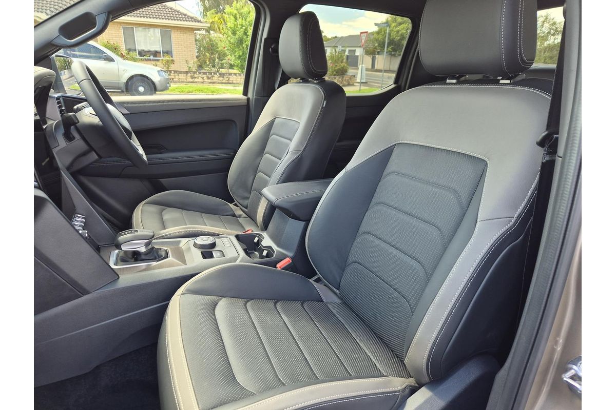 2025 Volkswagen Amarok TDI600 Style NF 4X4 image 12