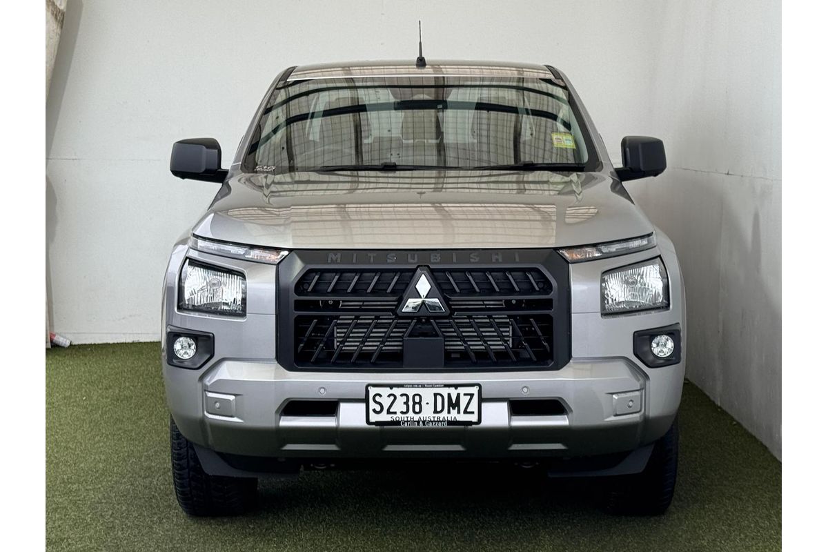 2025 Mitsubishi Triton GLX-R MV 4X4 image 3