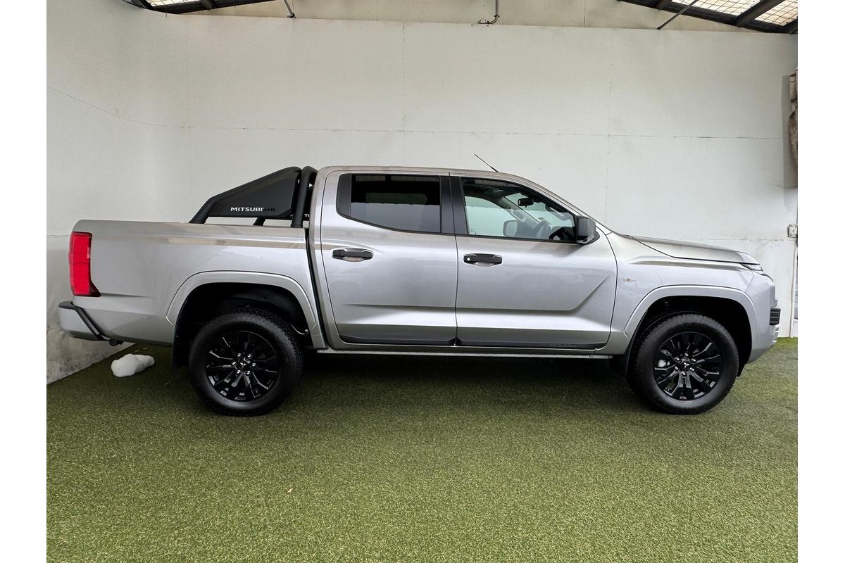 2025 Mitsubishi Triton GLX-R MV 4X4 image 7
