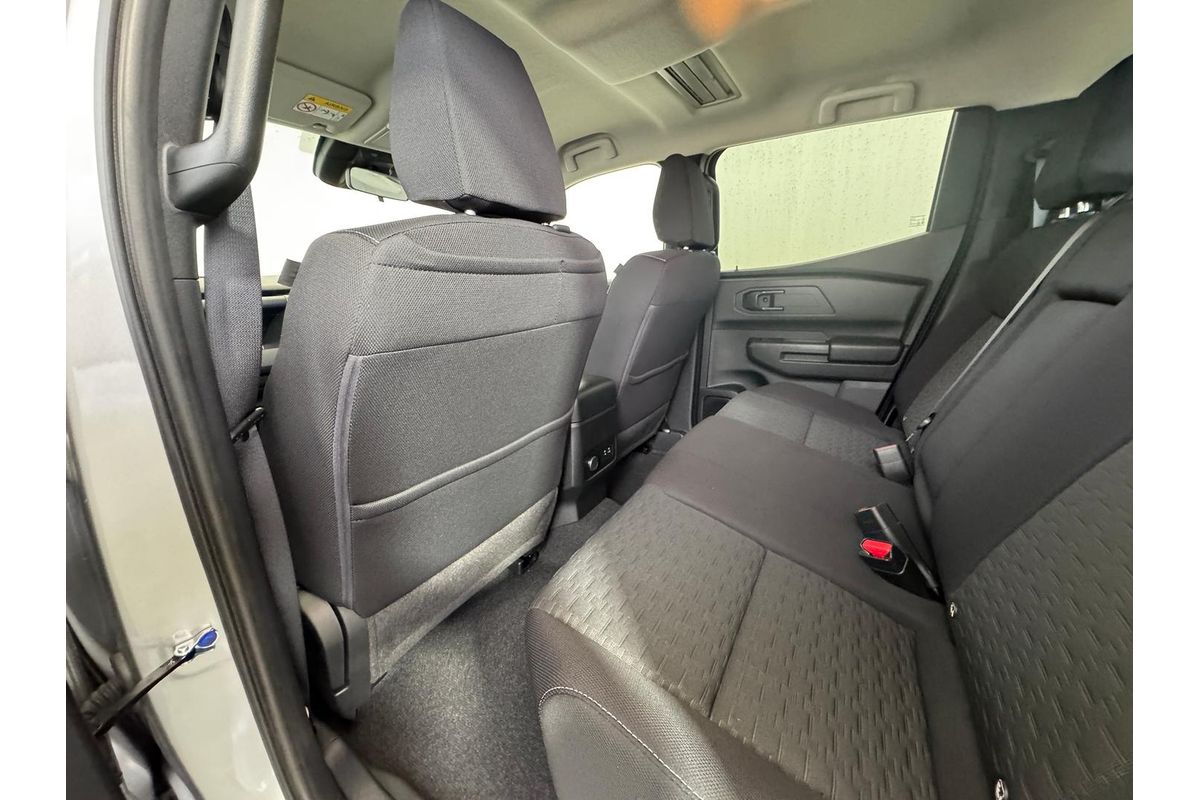 2025 Mitsubishi Triton GLX-R MV 4X4 image 22