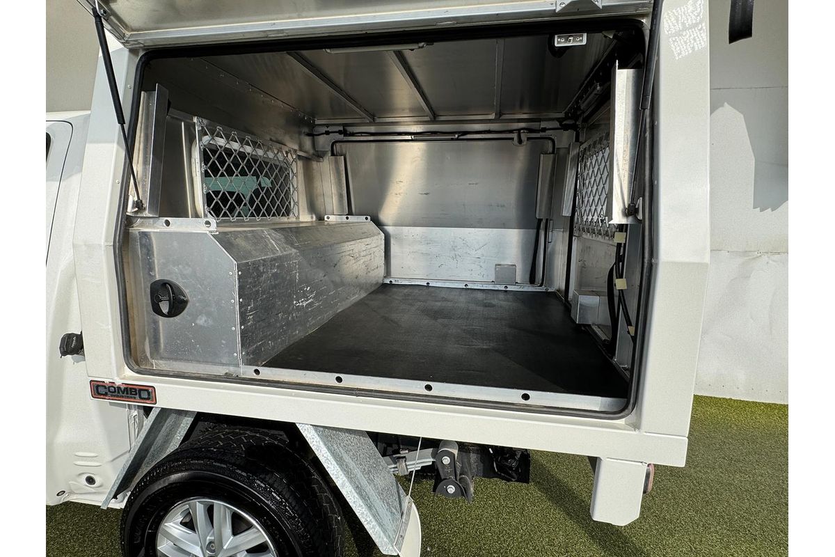 2019 Volkswagen Amarok TDI420 Core 2H 4X4 image 19