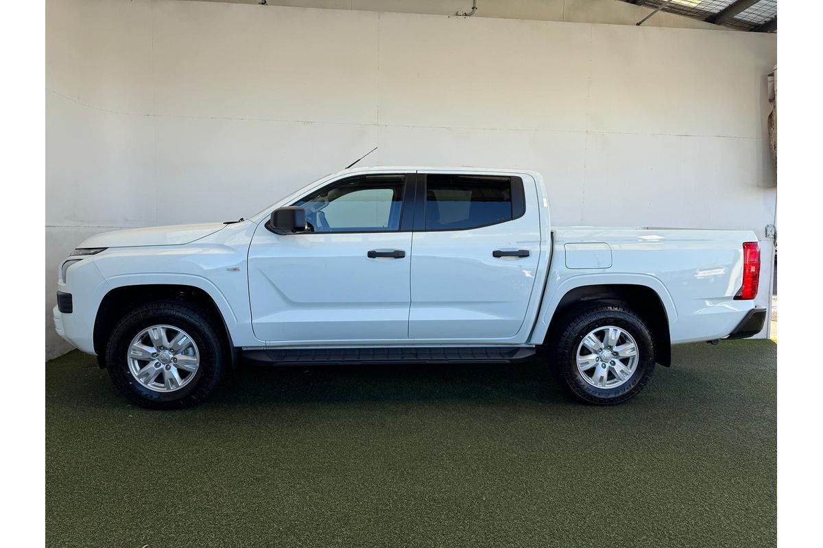 2026 Mitsubishi Triton GLX+ MV 4X4 image 15