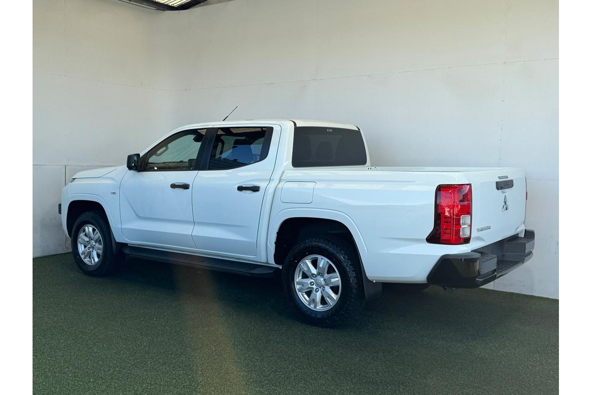 2026 Mitsubishi Triton GLX+ MV 4X4 image 24