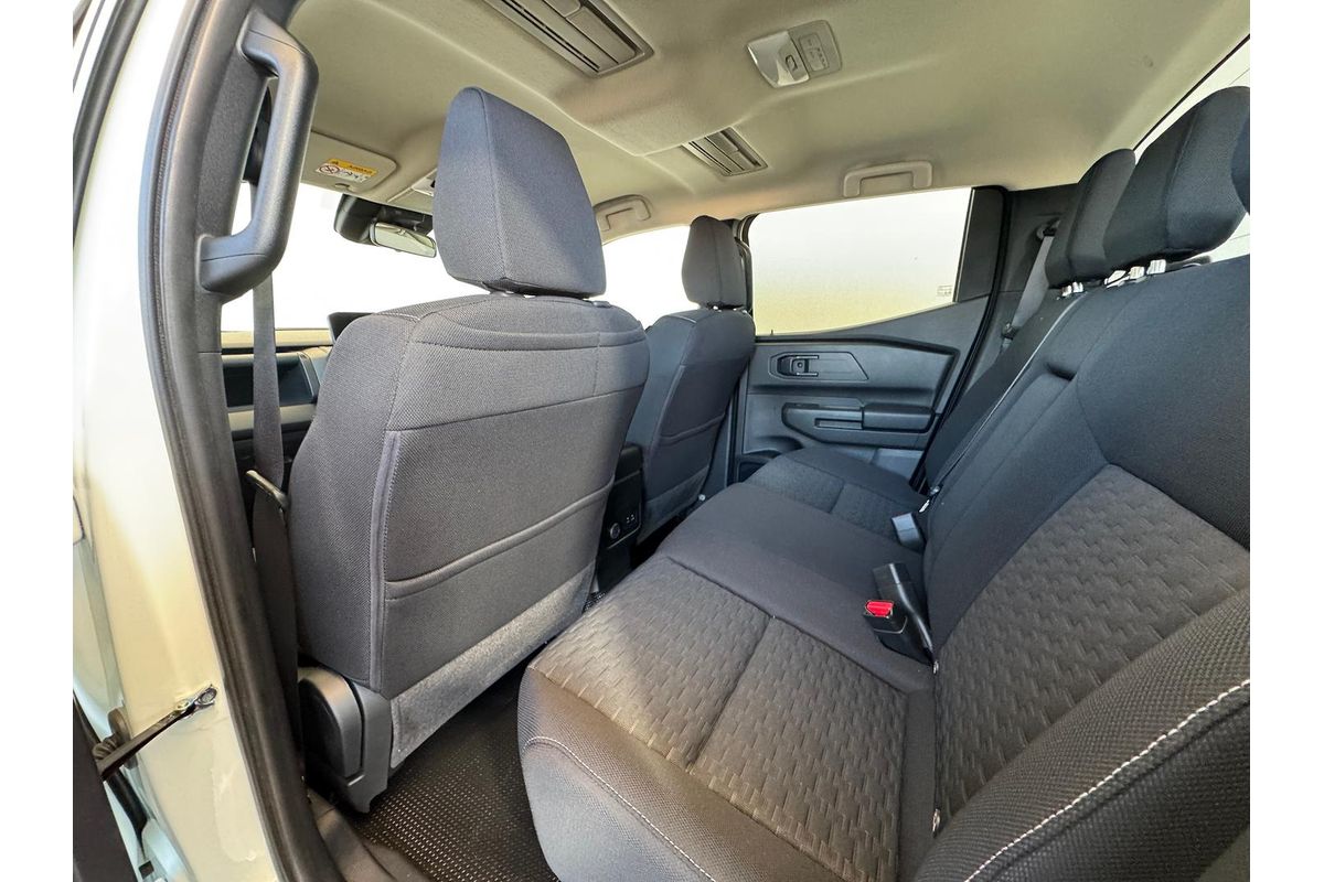 2026 Mitsubishi Triton GLX+ MV 4X4 image 25