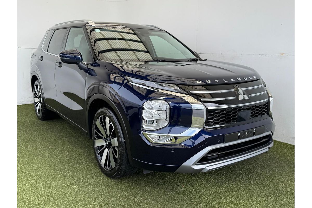 2025 Mitsubishi Outlander Exceed ZM