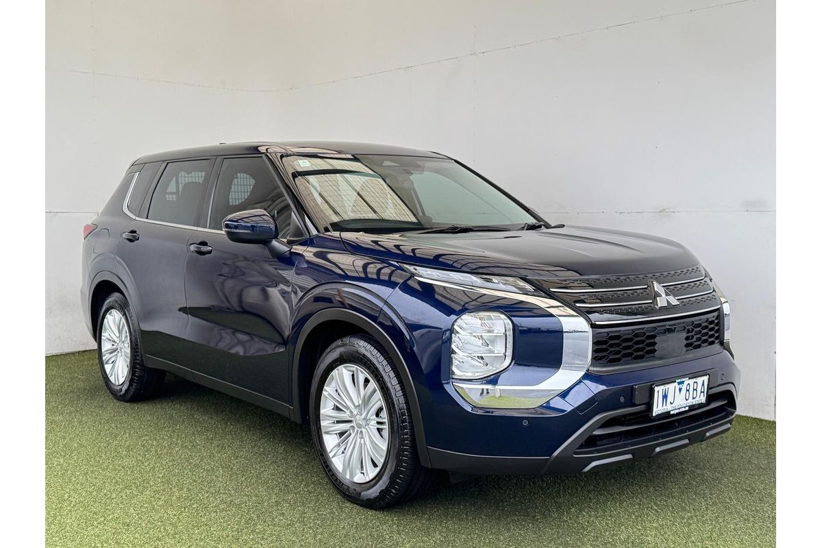 2022 Mitsubishi Outlander ES ZM