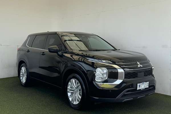2022 Mitsubishi Outlander ES ZM