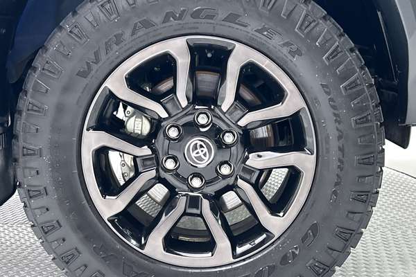 2023 Toyota Hilux Rogue GUN126R 4X4 thumb-9