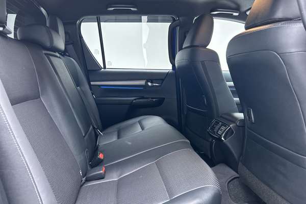 2023 Toyota Hilux Rogue GUN126R 4X4 thumb-11