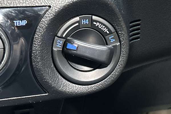 2023 Toyota Hilux Rogue GUN126R 4X4 thumb-17