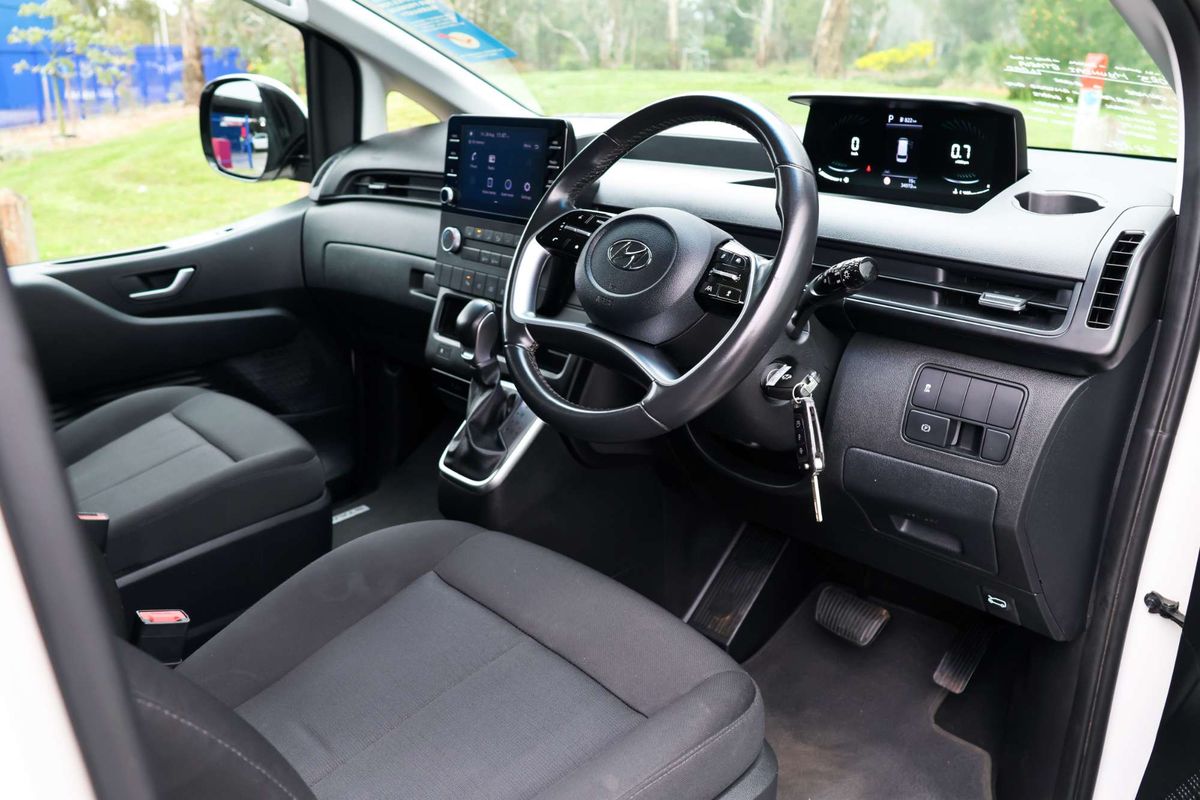 2023 Hyundai STARIA LOAD US4.V2 image 23