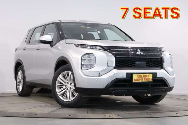 2022 Mitsubishi Outlander ES ZM