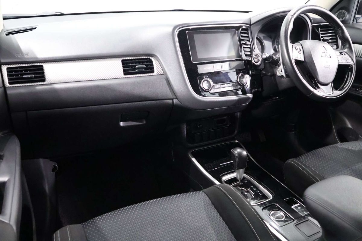 2018 Mitsubishi Outlander LS ZL