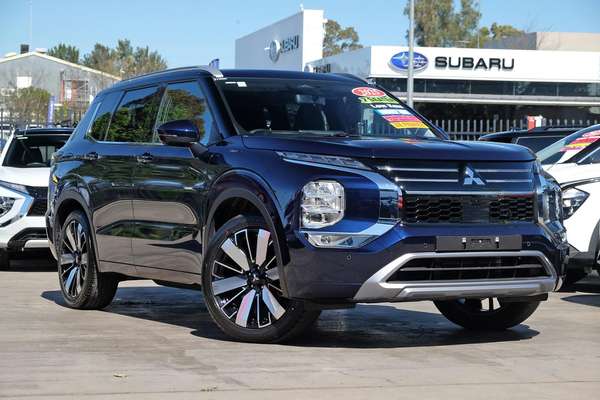 2025 Mitsubishi Outlander Exceed ZM
