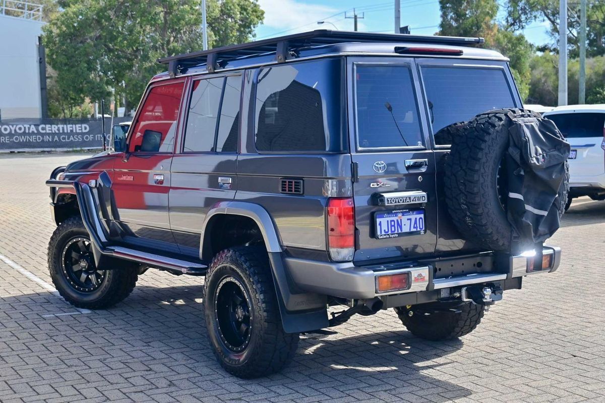 2021 Toyota Landcruiser GXL VDJ76R