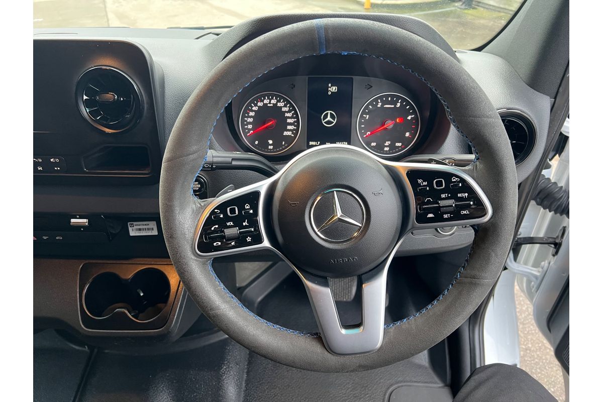 2023 Mercedes-Benz Sprinter 317CDI VS30 MWB Low Roof image 15