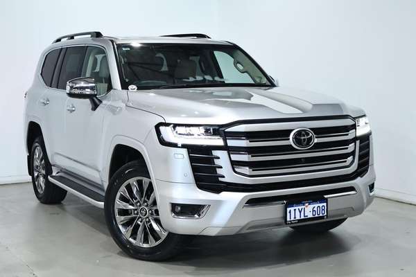 2023 Toyota Landcruiser Sahara ZX FJA300R