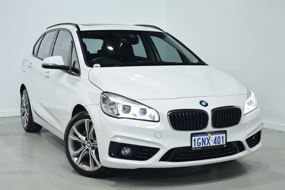 2015 BMW 2 Series 220i Sport Line F45