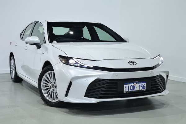 2025 Toyota Camry Ascent AXVH80R