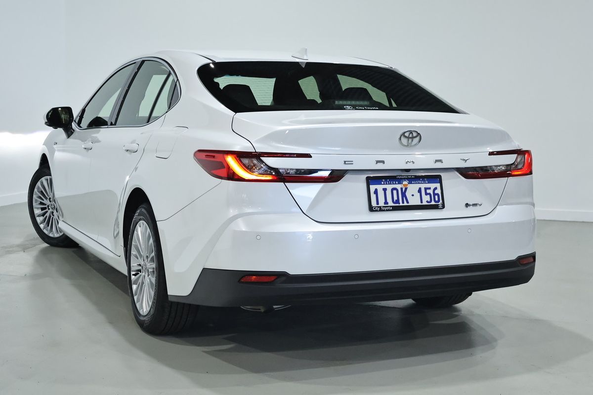 2025 Toyota Camry Ascent AXVH80R