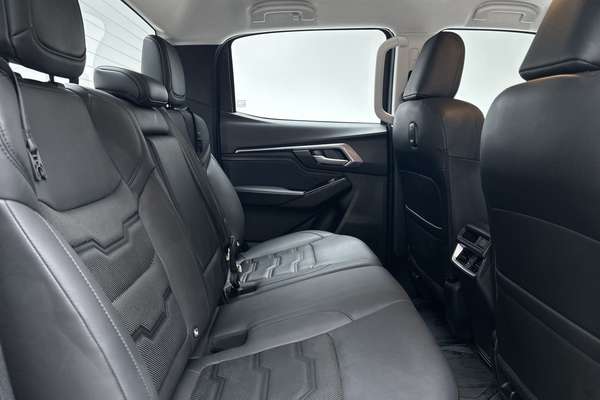 2023 Isuzu D-MAX LS-U+ 4X4 thumb-11