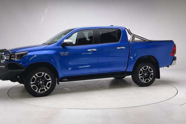 2023 Toyota Hilux SR5 GUN126R 4X4 thumb-3
