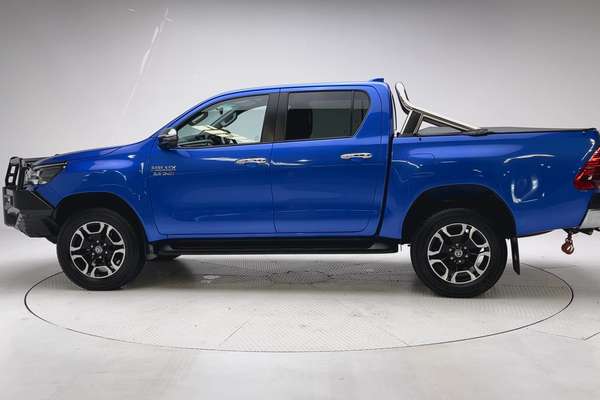 2023 Toyota Hilux SR5 GUN126R 4X4 thumb-4