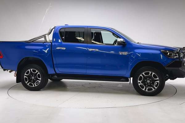 2023 Toyota Hilux SR5 GUN126R 4X4 thumb-8