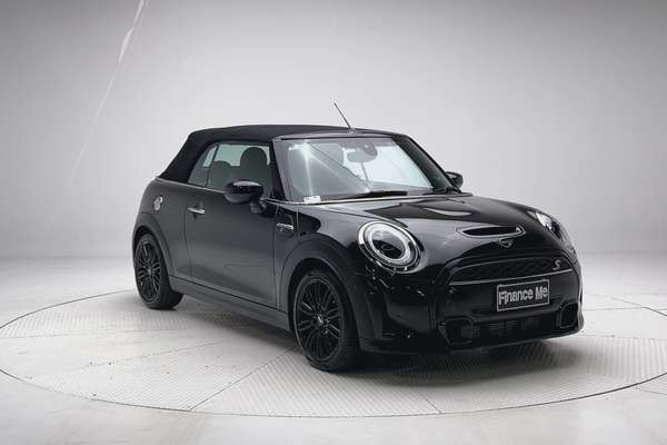 2023 MINI Convertible Cooper S Classic F57 LCI-2 thumb-1