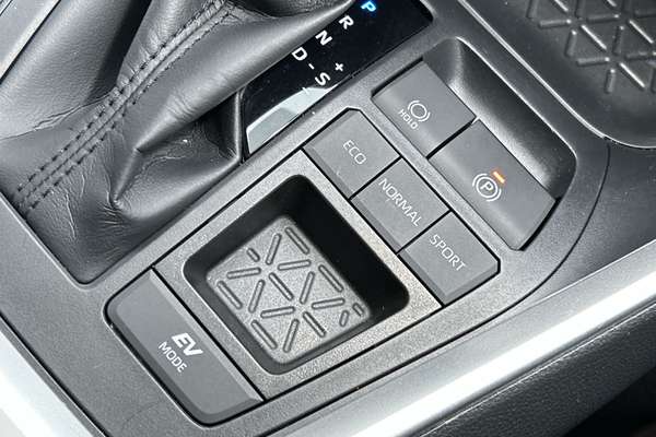 2025 Toyota RAV4 GX AXAH52R thumb-14