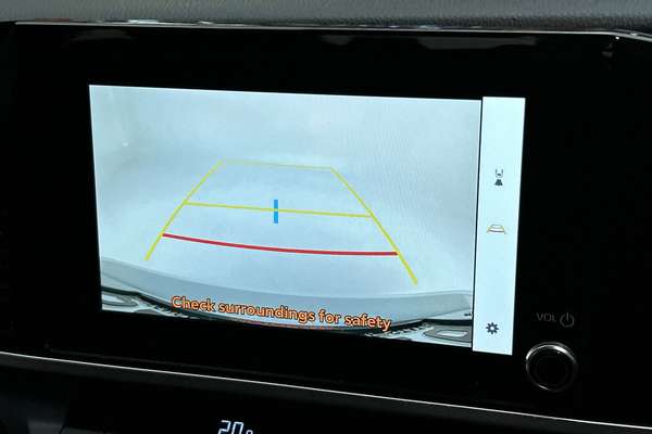 2025 Toyota Camry Ascent AXVH80R thumb-15
