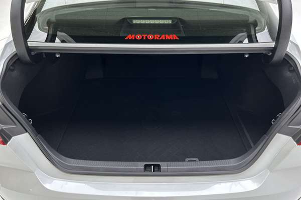 2025 Toyota Camry Ascent AXVH80R thumb-20